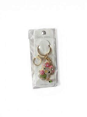 Fashion Jewelry Gold-Tone Kitty Keychain with Pink Flower Accents